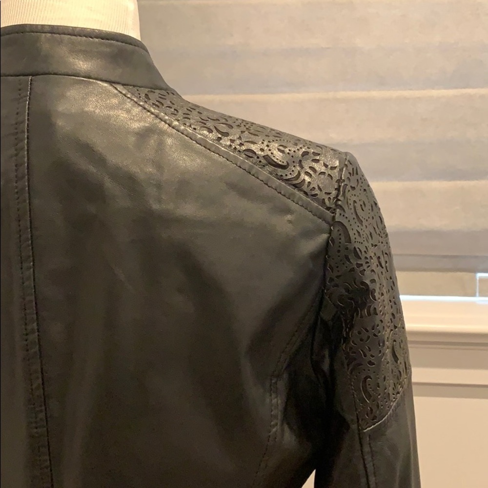 Black Leather Spring/Fall Jacket - image 4